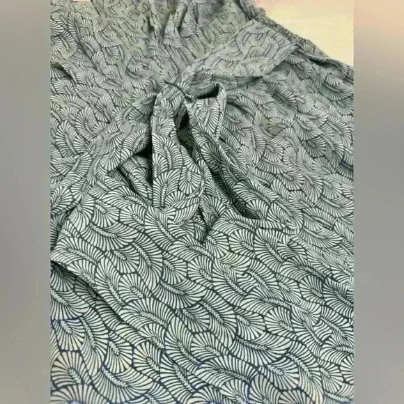 NWT Max Studio Crepe Tie Front Ruffle Sleeve Peasant Kimono Elastic Waist Blouse - Picture 5 of 10